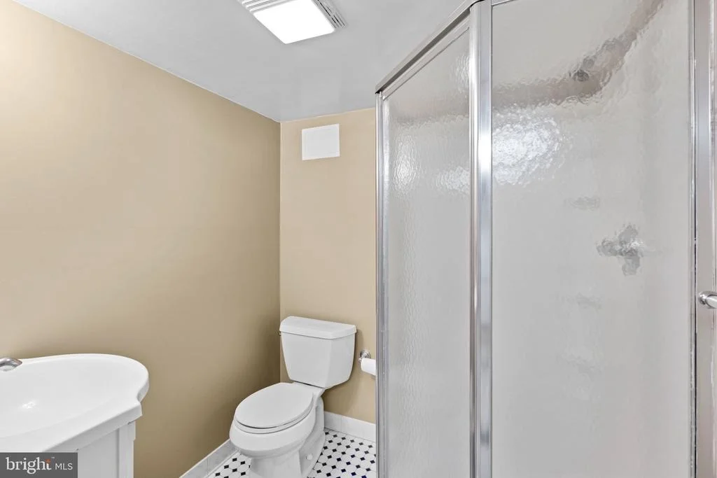 Photo of 423 NEEPIER ROAD