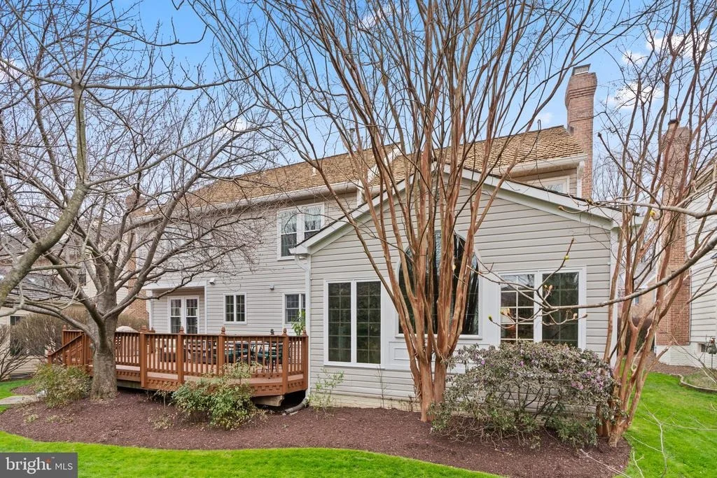 Photo of 17702 GLOBE THEATRE DRIVE