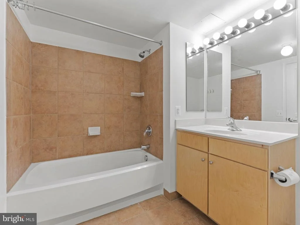 Photo of Unit 407 at 616 E STREET NW