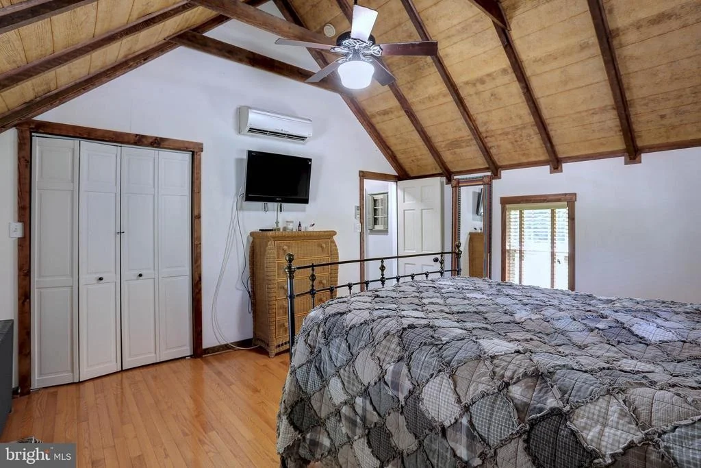 Photo of 4933 LANDING ROAD