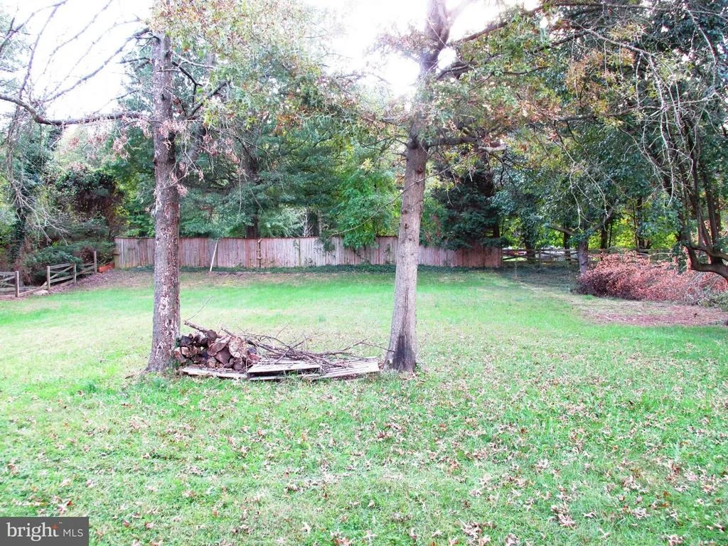 Photo of 714 NARROWLEAF DRIVE
