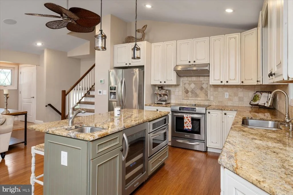 Photo of 1134 VALLEY DRIVE