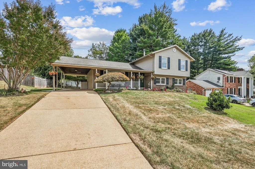 Photo of 2108 EDGEWARE STREET