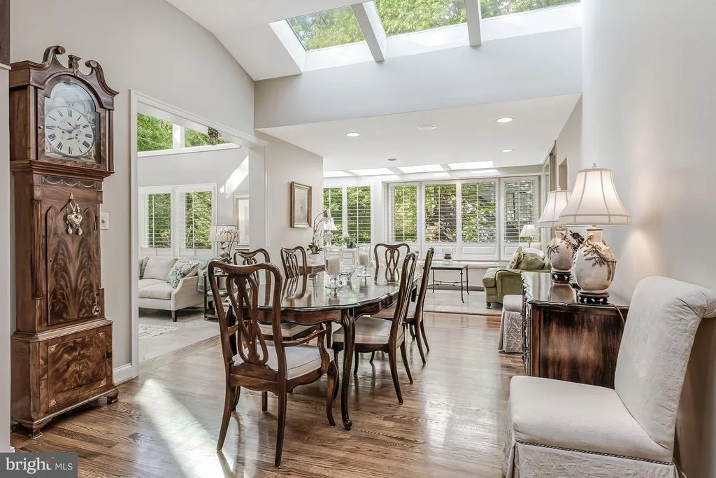 Photo of 4015 LAIRD PLACE
