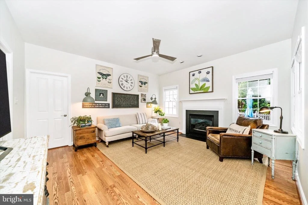 Photo of 2447 MERCHANT STREET