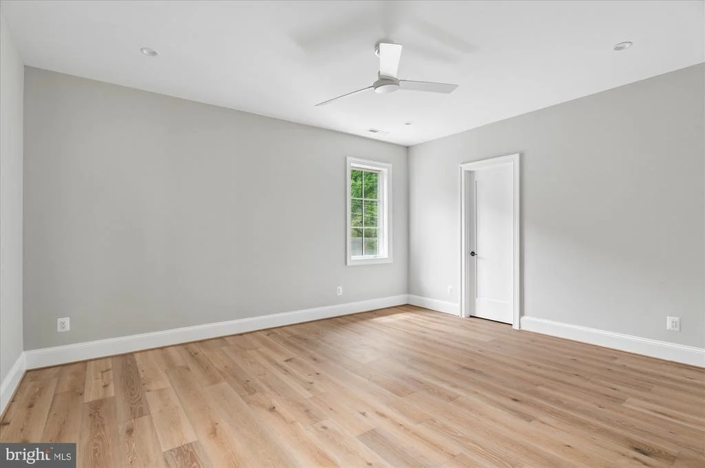 Photo of 1515 CRESTWOOD LANE