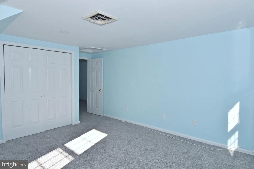 Photo of 4011 GROSSE POINT DRIVE