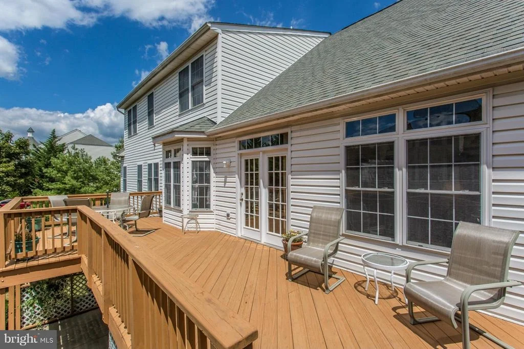 Photo of 2562 BEAR DEN ROAD