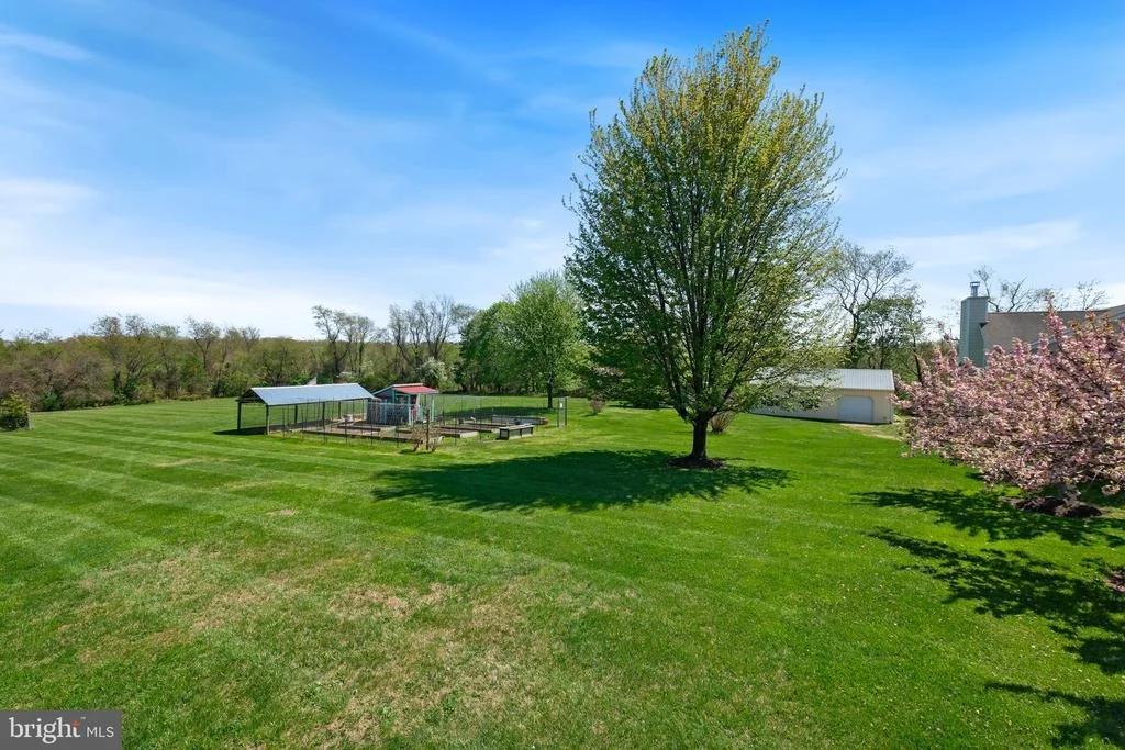 Photo of 9500 HOLSEY ROAD