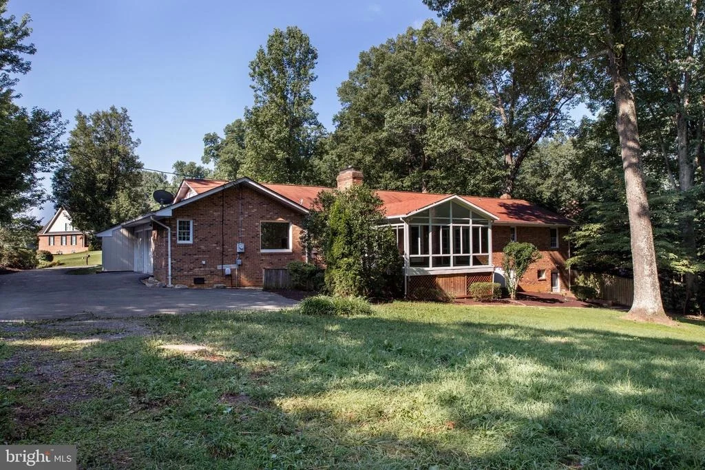 Photo of 2521 JONES ROAD