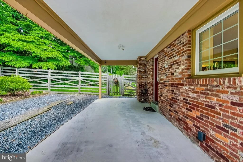 Photo of 4 DAVID COURT