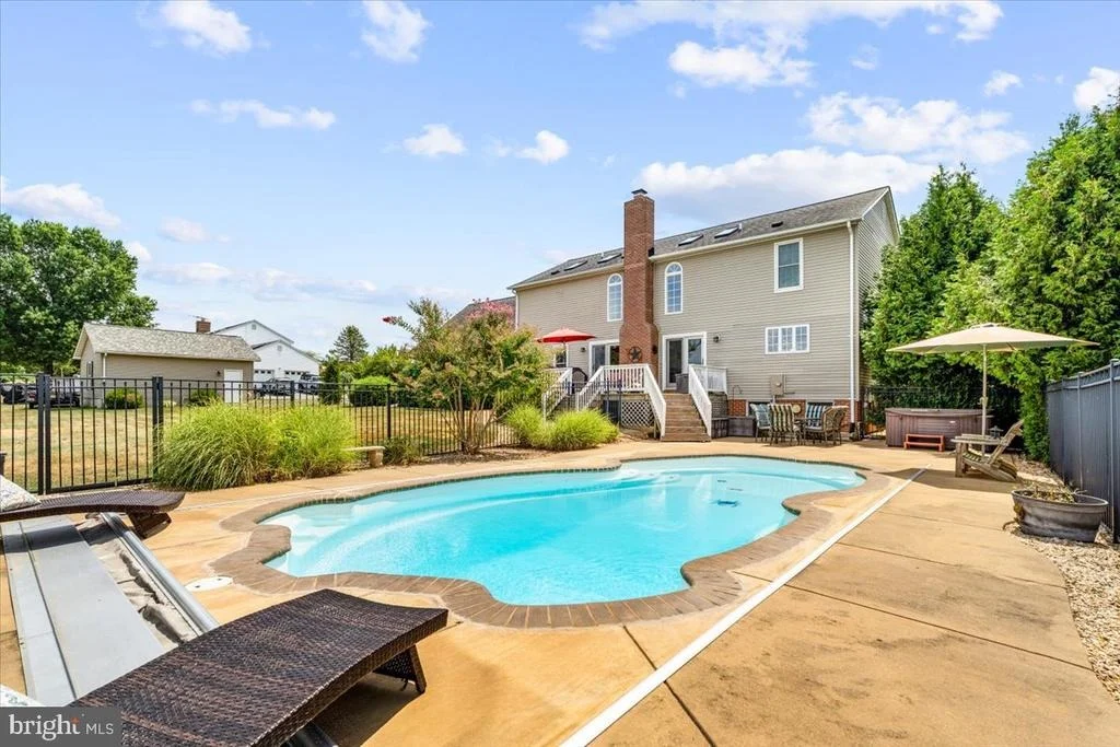 Photo of 3938 CHERRY LANE