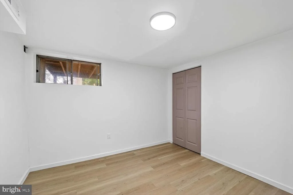 Photo of 5604 DUNDALK DRIVE