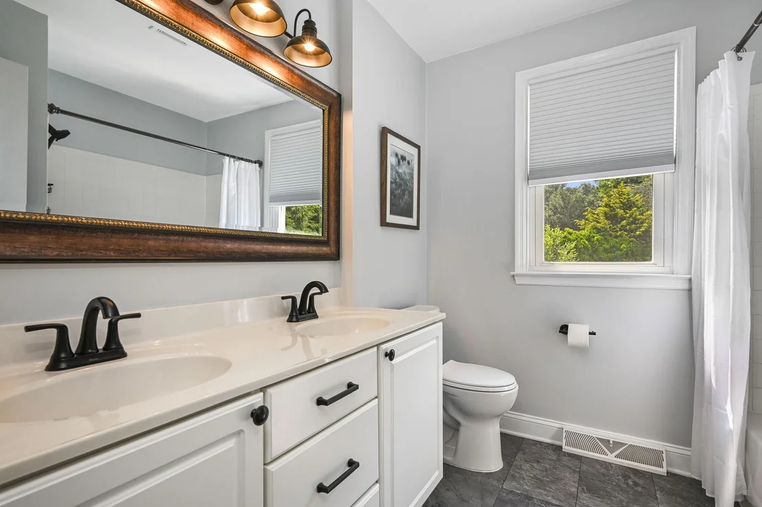 Photo of 559 CABOT DRIVE