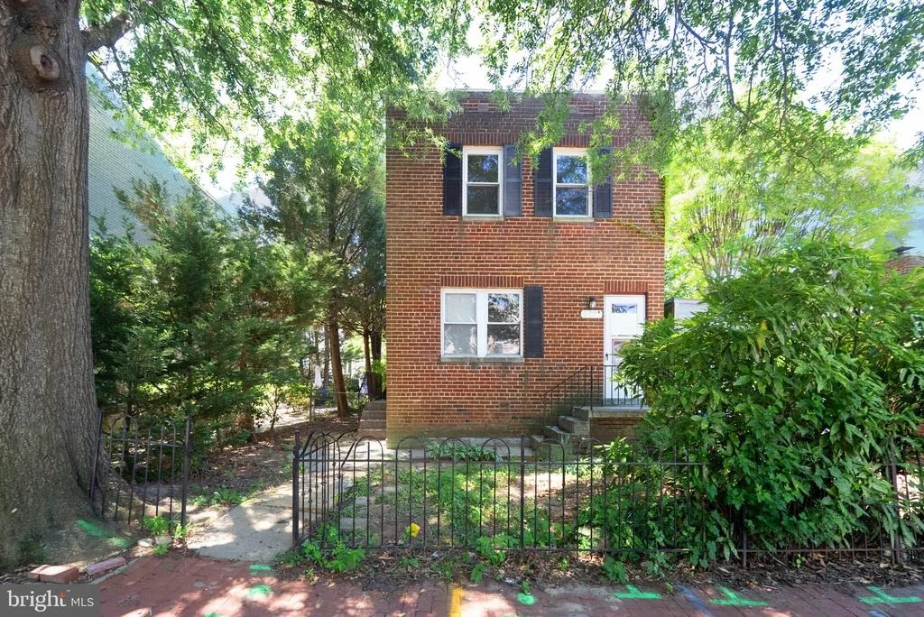 Photo of 609 INDEPENDENCE AVENUE SE