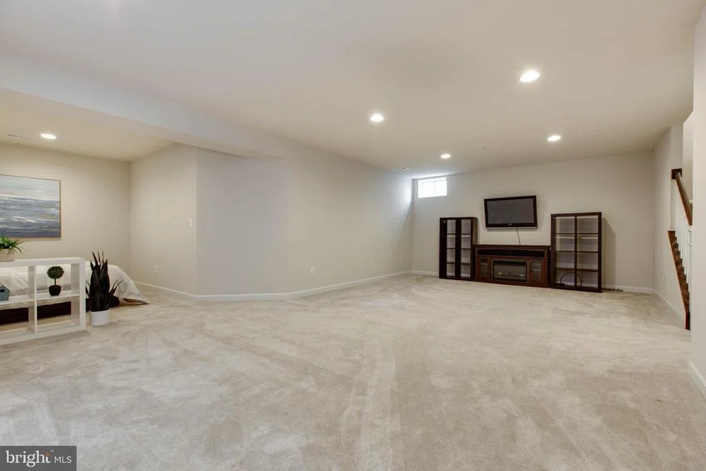 Photo of 4396 SHAMROCK DRIVE