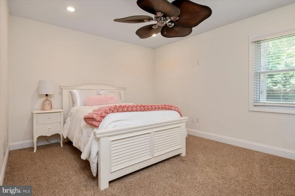 Photo of 1134 VALLEY DRIVE