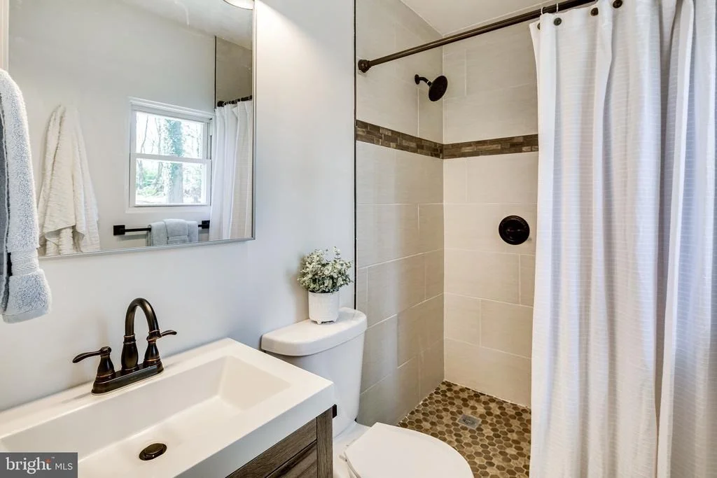 Photo of 1363 MOYER ROAD