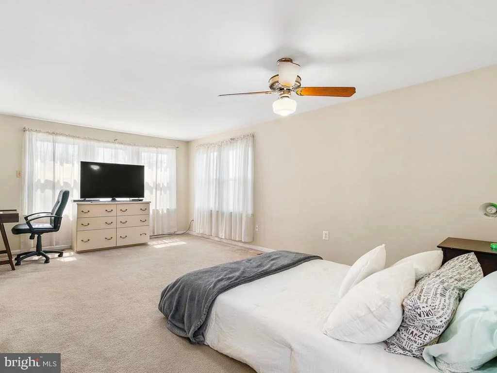 Photo of 2339 DECKMAN LANE