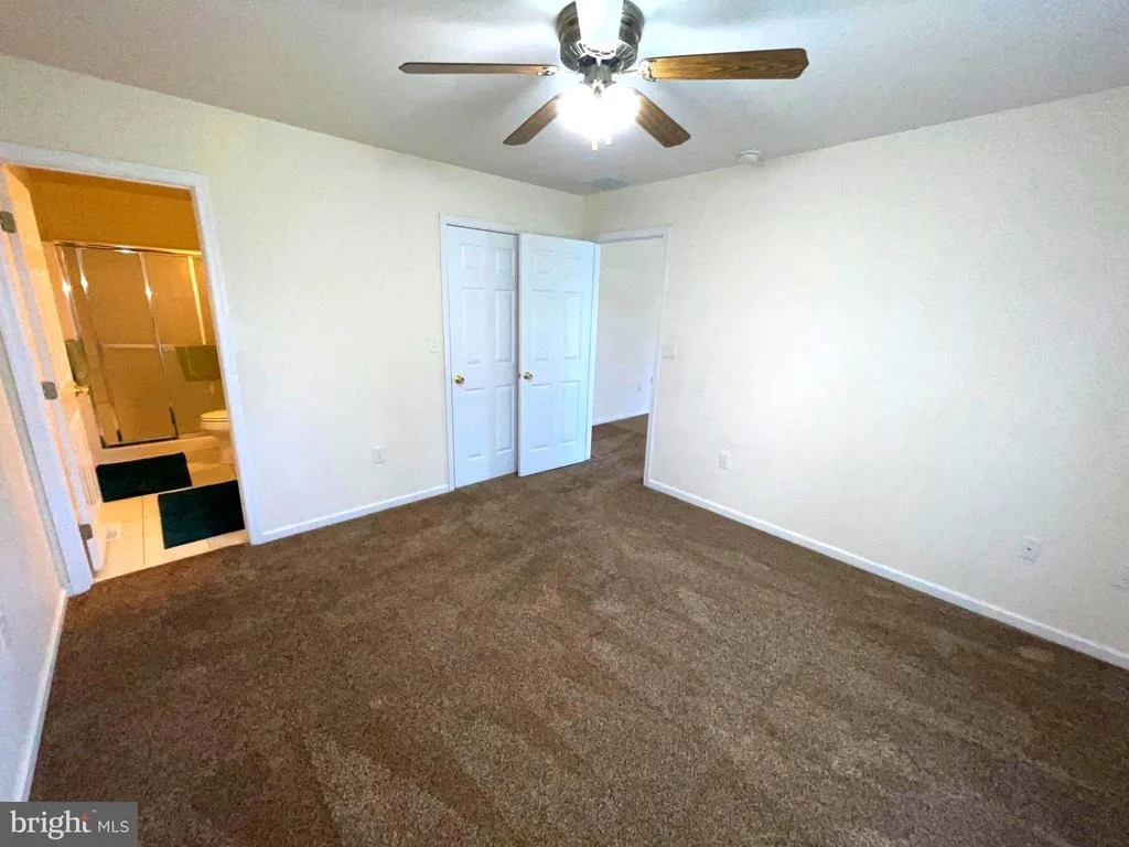 Photo of 28 CIRCLE DRIVE W