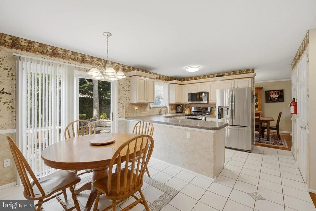 Photo of 352 CHESTNUT DRIVE