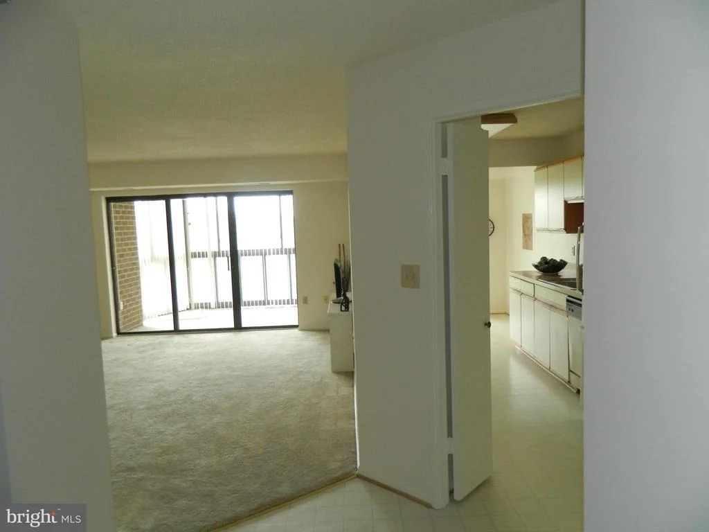 Photo of Unit 4807 at 15100 INTERLACHEN DRIVE
