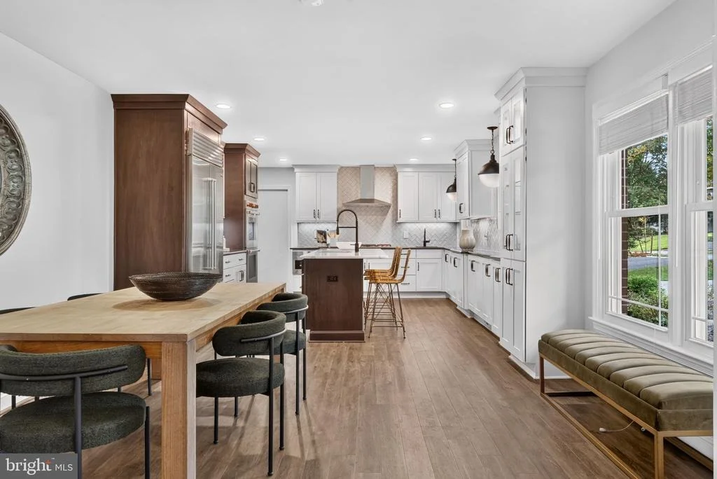 Photo of 415 CROWN VIEW DRIVE