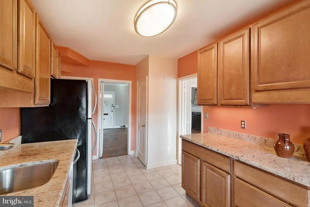 Photo of 3900 DEEPWOOD ROAD