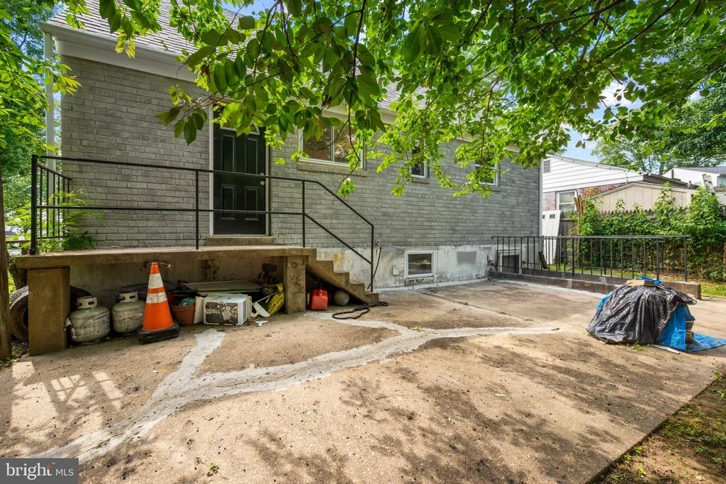 Photo of 12405 BUSHEY DRIVE