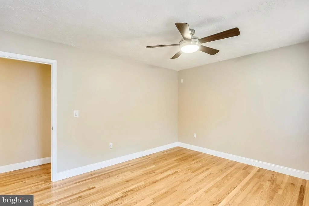 Photo of 15209 DONNA DRIVE