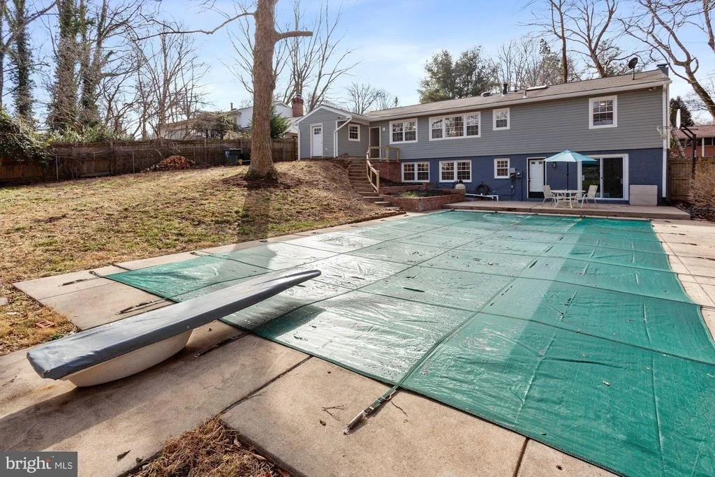 Photo of 6815 GILLINGS ROAD