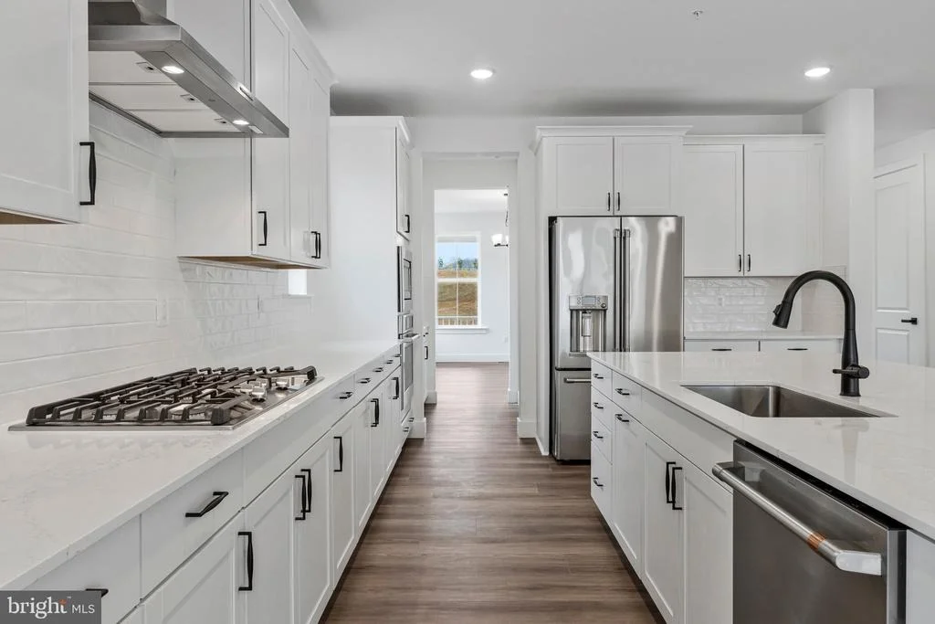 Photo of 2000 ARAM DRIVE