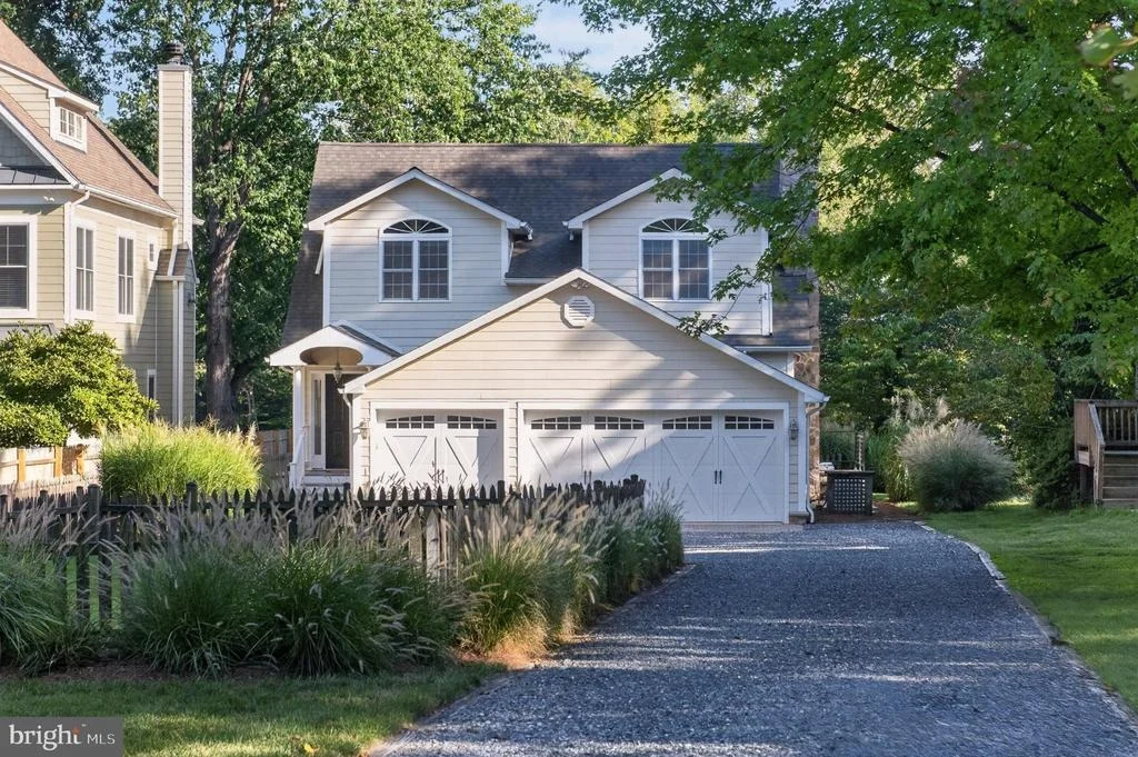 Photo of 971 PHILLIPS DRIVE