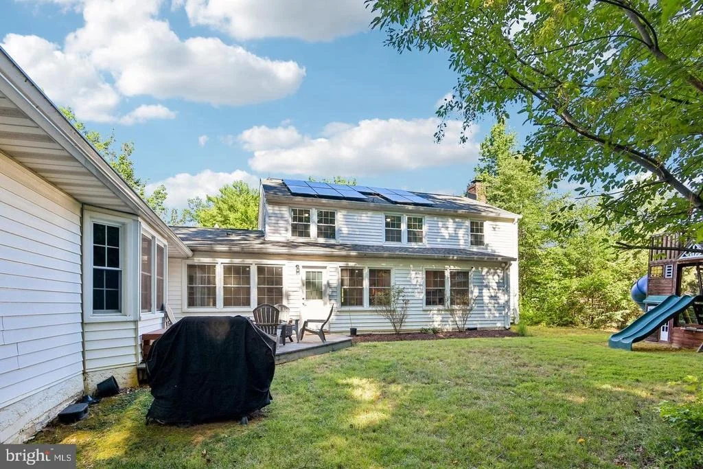 Photo of 8715 CRESTMONT LANE