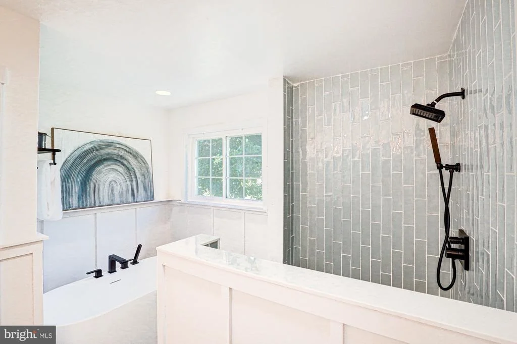 Photo of 119 N MEADOW DRIVE