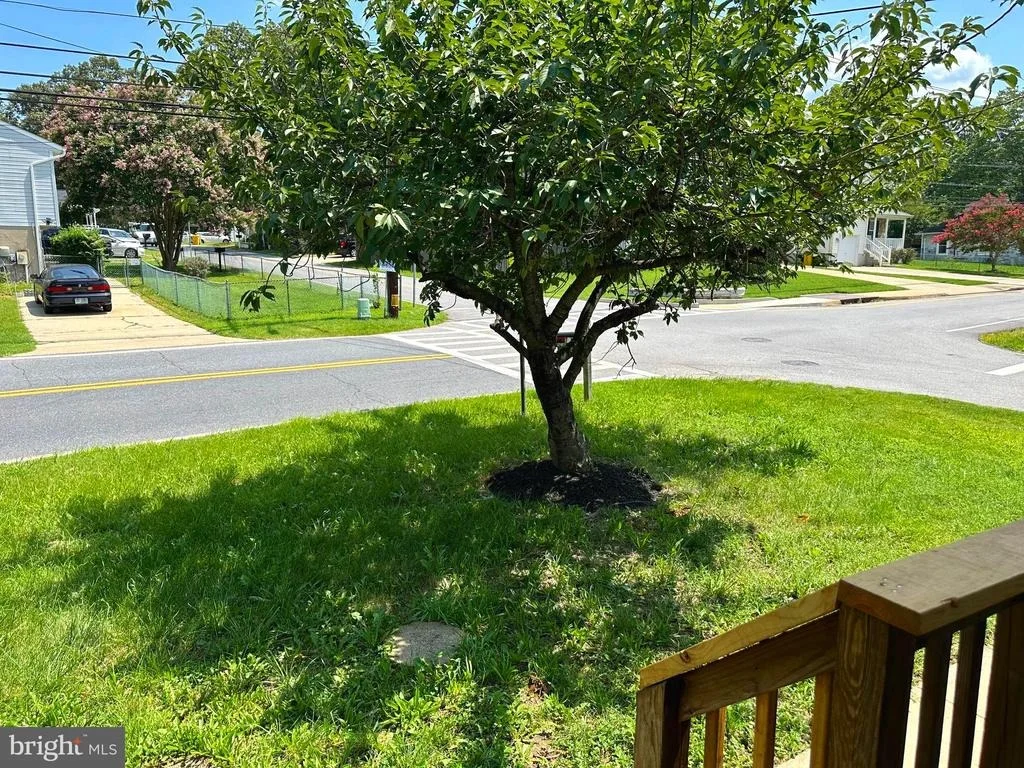 Photo of 7814 OUTING AVENUE
