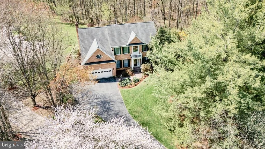 Photo of 19808 FALLING SPRING COURT