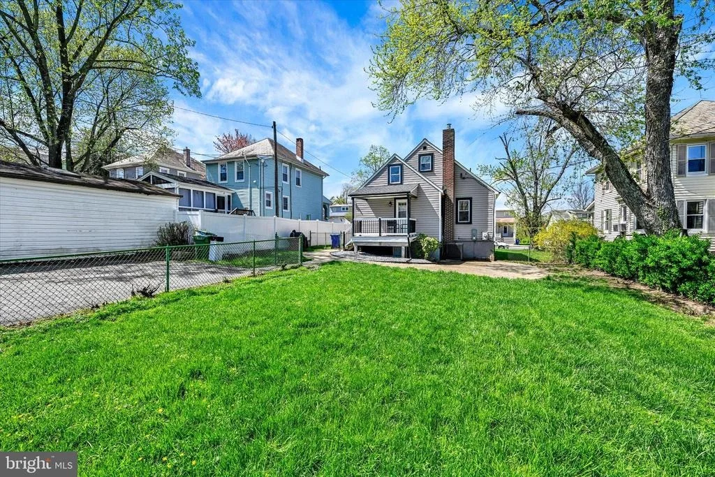 Photo of 5217 CATALPHA ROAD