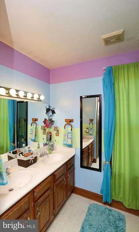Photo of 3030 LORING DRIVE