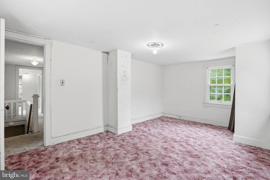 Photo of 523 HAY ROAD