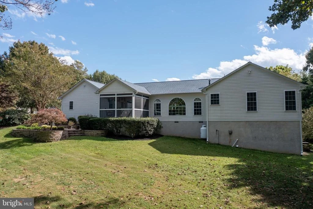 Photo of 4025 BECKYS WAY