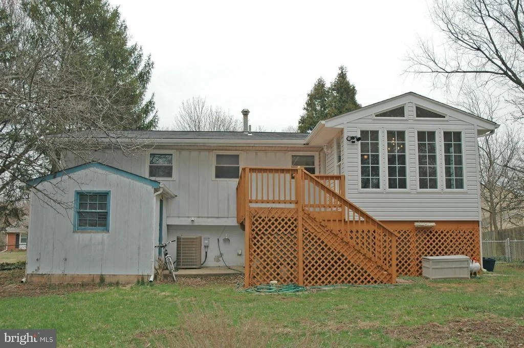 Photo of 403 PICKETT LANE