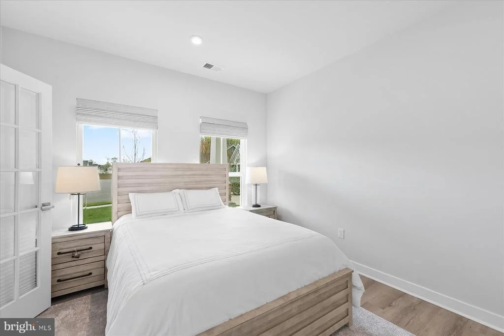 Photo of 37296 SPINNEY LANE