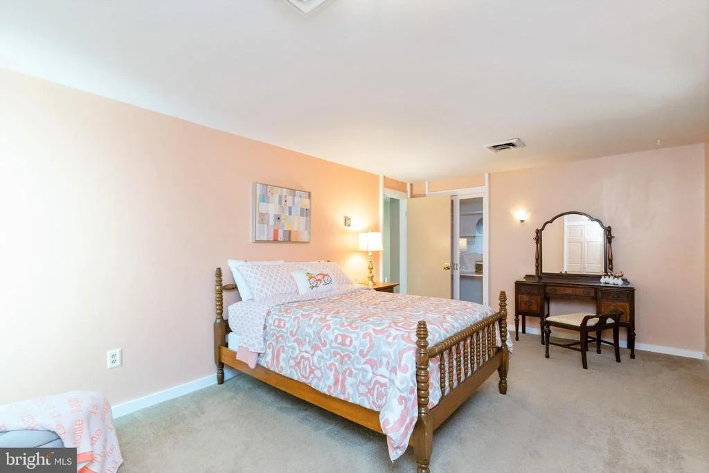 Photo of 11424 VALE SPRING DRIVE