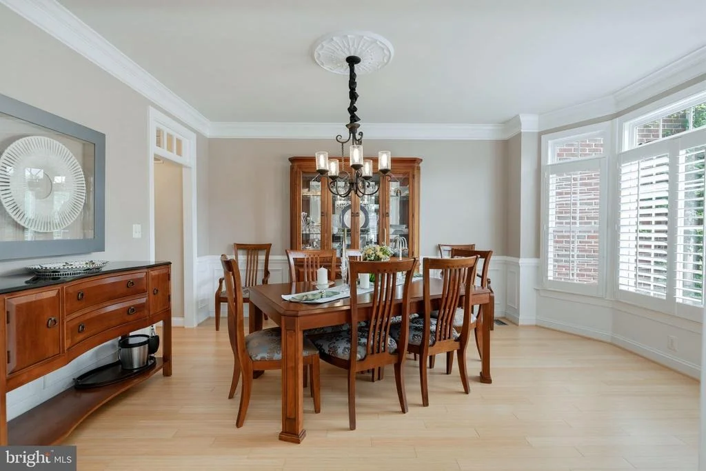 Photo of 9809 JOHN ROBERT WAY