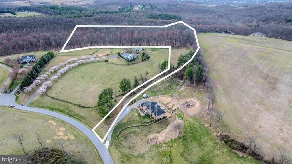 Photo of 12775 BARNETT DRIVE