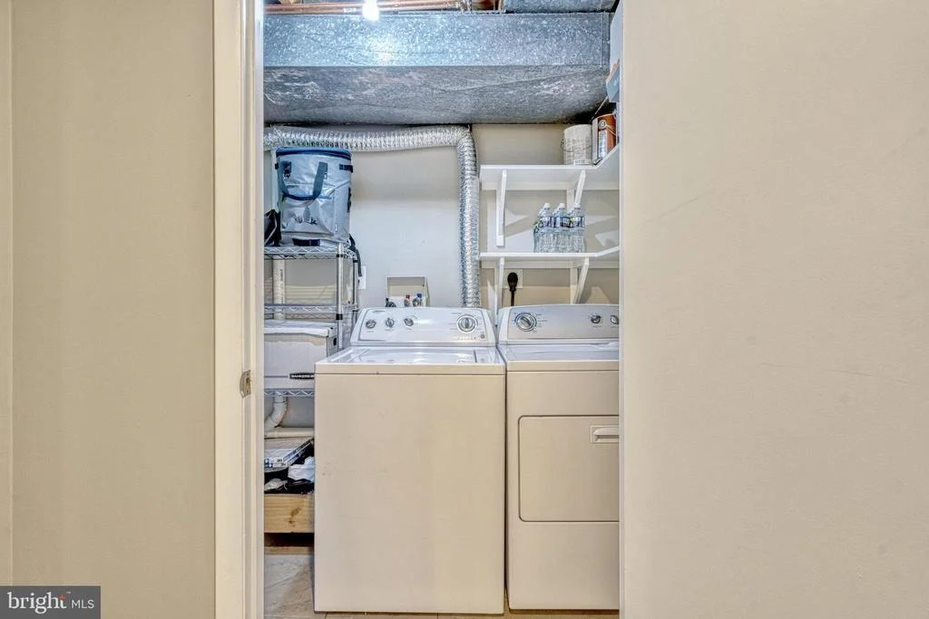 Photo of 10318 FOREST AVENUE