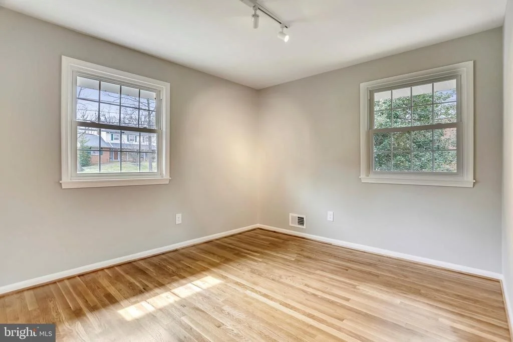 Photo of 2816 SHANANDALE DRIVE
