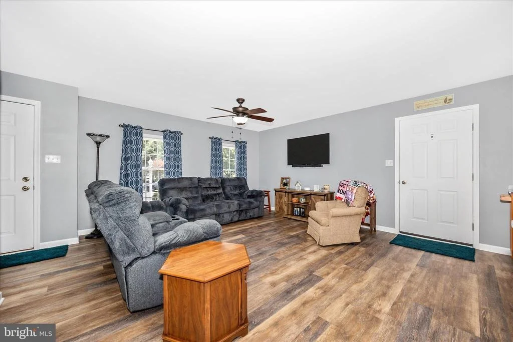 Photo of 109 REBECCAS COURT