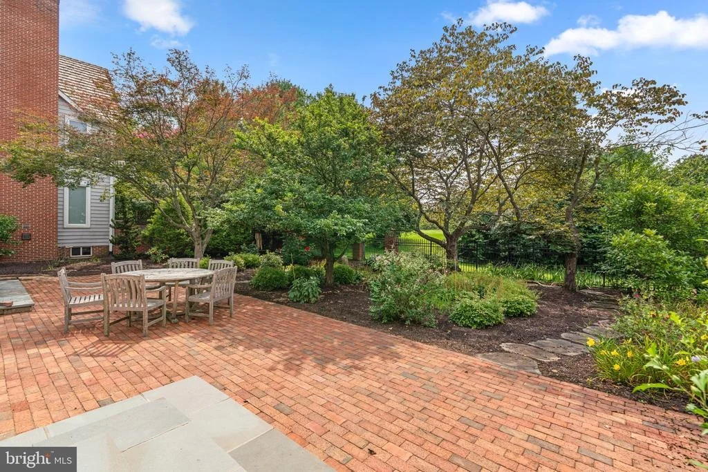 Photo of 11210 SHADOWMERE MEWS